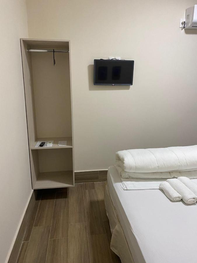 Avenida Hotel De Резенди Экстерьер фото